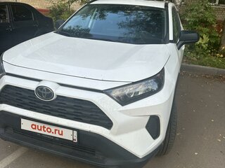 2021 Toyota RAV4 V (XA50), белый, 3000000 рублей, вид 1