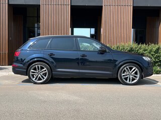 2017 Audi Q7 II (4M), синий, 4400000 рублей, вид 2