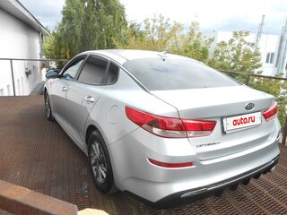 2019 Kia Optima IV Рестайлинг, серый, 2180000 рублей, вид 4