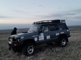 1992 Nissan Patrol IV (Y60), серый, 800000 рублей, вид 3