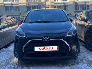 2019 Toyota Sienta II Рестайлинг, чёрный, 1210000 рублей, вид 1