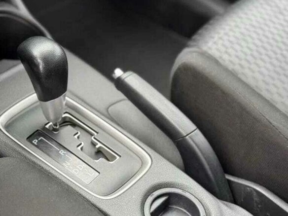 2012 Mitsubishi Outlander III, серебристый, 1300000 рублей - вид 7