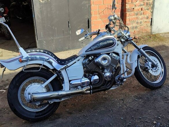 1999 Yamaha XVS400 Drag Star, белый, 355000 рублей - вид 1