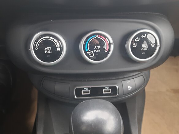 2019 Fiat 500X I Рестайлинг, белый, 1700000 рублей - вид 10