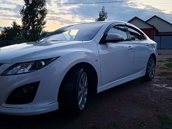 2011 Mazda 6 II (GH) Рестайлинг, белый, 830000 рублей - вид 7