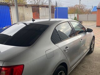 2013 Volkswagen Jetta VI, серебристый, 950000 рублей, вид 3