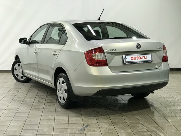 2014 Skoda Rapid I, серебристый, 1200000 рублей - вид 4