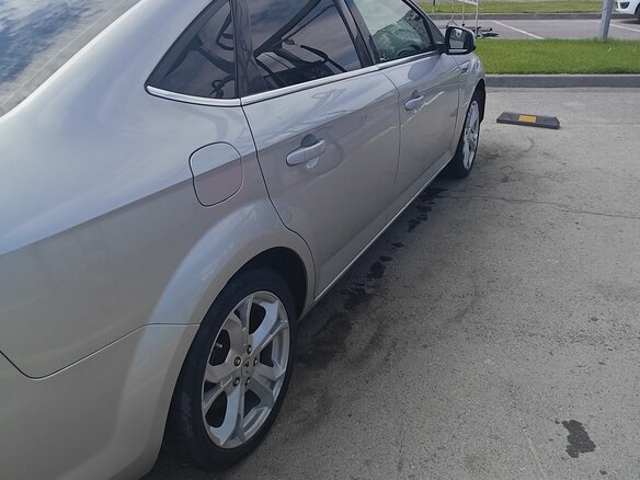 2011 Ford Mondeo IV Рестайлинг, серебристый, 620000 рублей - вид 4