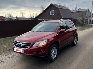 2011 Volkswagen Tiguan I, красный, 1550000 рублей, вид 1