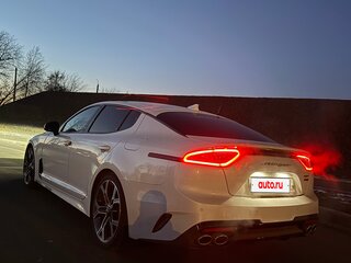 2017 Kia Stinger I, белый, 3000000 рублей, вид 4