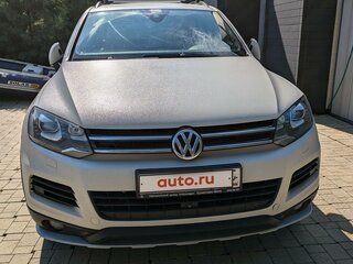 2012 Volkswagen Touareg II, серебристый, 2300000 рублей, вид 1