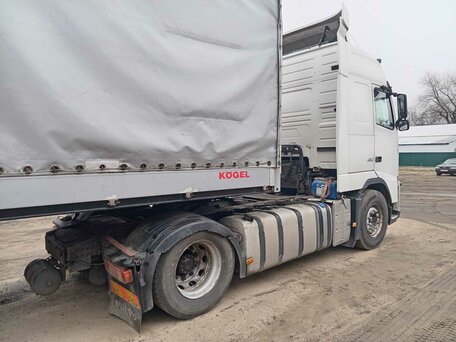 2011 Volvo FH, белый, 2700000 рублей, вид 4