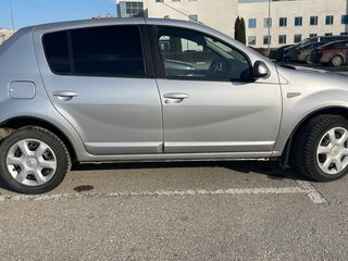 2012 Renault Sandero I, серебристый, 610000 рублей, вид 3