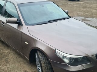 2004 BMW 5 серии 530i V (E60/E61), коричневый, 950000 рублей, вид 1