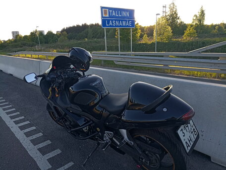 2004 Suzuki GSX 1300 R Hayabusa, чёрный, 730000 рублей, вид 3