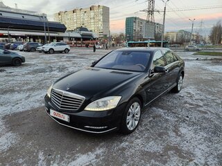 2011 Mercedes-Benz S-Класс 500 Long V (W221) Рестайлинг, чёрный, 2200000 рублей, вид 1