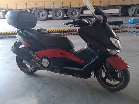 2002 Yamaha TMAX, чёрный, 250000 рублей, вид 1