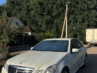 2011 Mercedes-Benz E-Класс 200 5G-Tronic IV (W212, S212, C207), белый, 1900000 рублей, вид 1