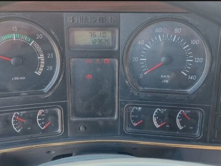 2012 Shacman (Shaanxi) F2000, жёлтый, 2450000 рублей, вид 4