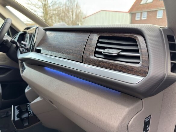 2025 Volkswagen Multivan T7, чёрный, 9100000 рублей - вид 22