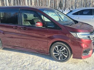 2021 Honda Stepwgn Spada V Рестайлинг, красный, 3100000 рублей, вид 5