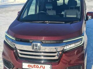 2021 Honda Stepwgn Spada V Рестайлинг, красный, 3100000 рублей, вид 1