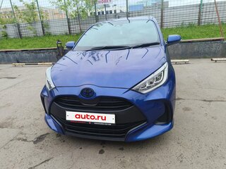 2020 Toyota Yaris IV, синий, 1800000 рублей, вид 1