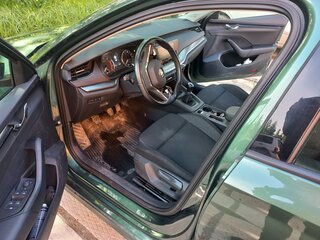 2021 Skoda Octavia IV (A8), зелёный, 2050000 рублей, вид 2