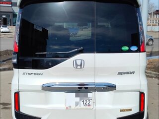 2015 Honda Stepwgn V, белый, 2257000 рублей, вид 3