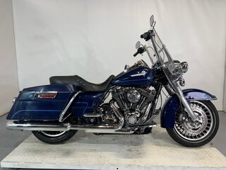2010 Harley-Davidson Road King, синий, 610000 рублей, вид 1