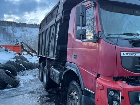 2012 Volvo FM, красный, 3600000 рублей, вид 3