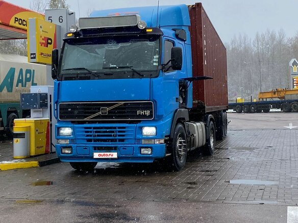 2001 Volvo FH, синий, 550000 рублей