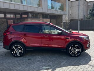 2019 Ford Escape III Рестайлинг, красный, 1535000 рублей, вид 4