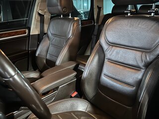 2013 Volkswagen Touareg II, чёрный, 1999999 рублей, вид 5