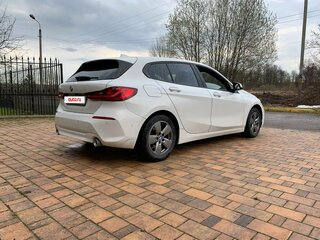2020 BMW 1 серии 118d III (F40), белый, 2500000 рублей, вид 4