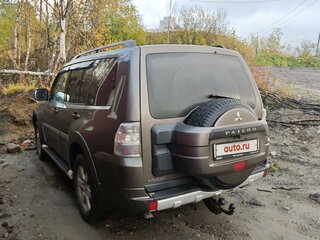 2012 Mitsubishi Pajero IV Рестайлинг 1, коричневый, 1890000 рублей, вид 3