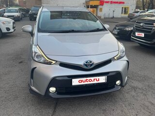 2015 Toyota Prius Alpha I (ZVW40/41) Рестайлинг, серебристый, 1500000 рублей, вид 2