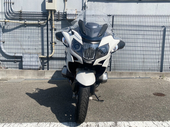 2021 BMW R 1250 RT, белый, 1650000 рублей - вид 2