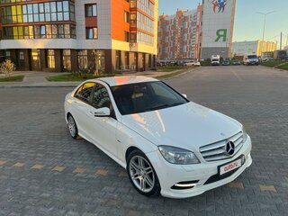 2010 Mercedes-Benz C-Класс 180 BlueEFFICIENCY III (W204), чёрный, 1050000 рублей, вид 4