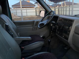 1992 Volkswagen Multivan T4, зелёный, 750000 рублей, вид 4