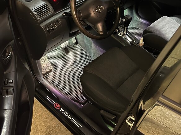 2007 Toyota Corolla IX (E120, E130) Рестайлинг, чёрный, 850000 рублей - вид 3