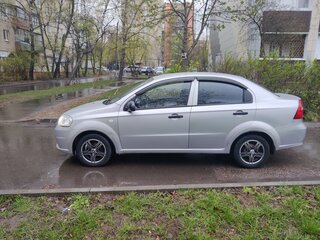 2008 Chevrolet Aveo I Рестайлинг, серебристый, 500000 рублей, вид 2