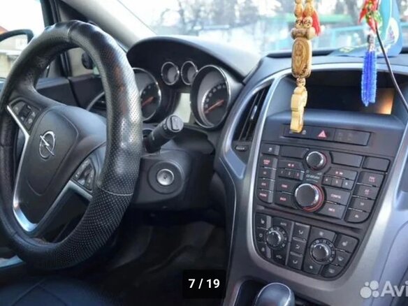 2014 Opel Astra J Рестайлинг, белый, 1100000 рублей - вид 12