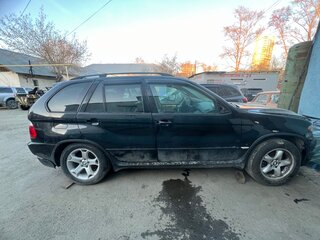 2002 BMW X5 4.6is I (E53), чёрный, 550000 рублей, вид 4
