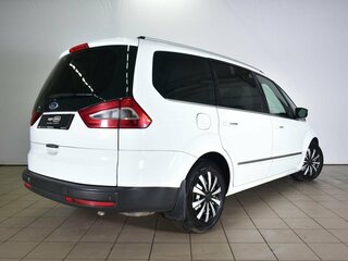 2013 Ford Galaxy II Рестайлинг, белый, 1600000 рублей, вид 3
