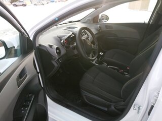 2012 Chevrolet Aveo II, белый, 635000 рублей, вид 5