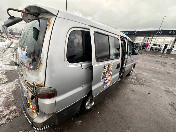 2006 Hyundai Starex I Рестайлинг 2, серебристый, 330000 рублей - вид 5