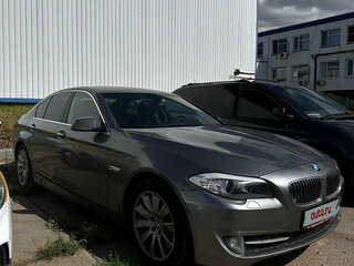 2012 BMW 5 серии 528i VI (F10/F11/F07), серый, 2300000 рублей, вид 3