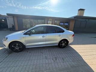 2013 Volkswagen Polo V, серебристый, 680000 рублей, вид 4