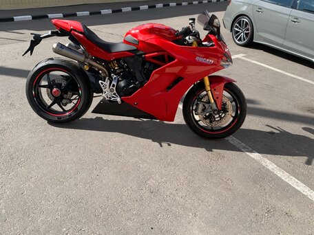 2018 Ducati Supersport, красный, 880000 рублей, вид 3